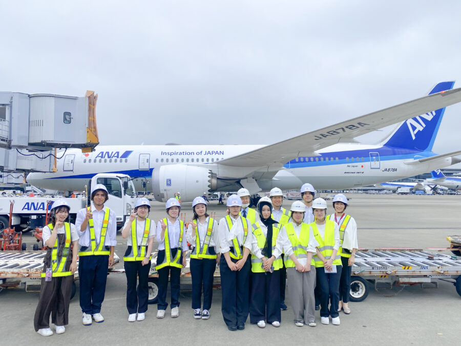国際ビジネスコースで学ぶ学生